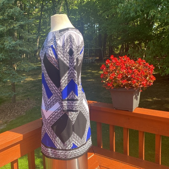 NWOT Vince Camuto blue,black & white spandex dress, see measurements in photos - Picture 2 of 11